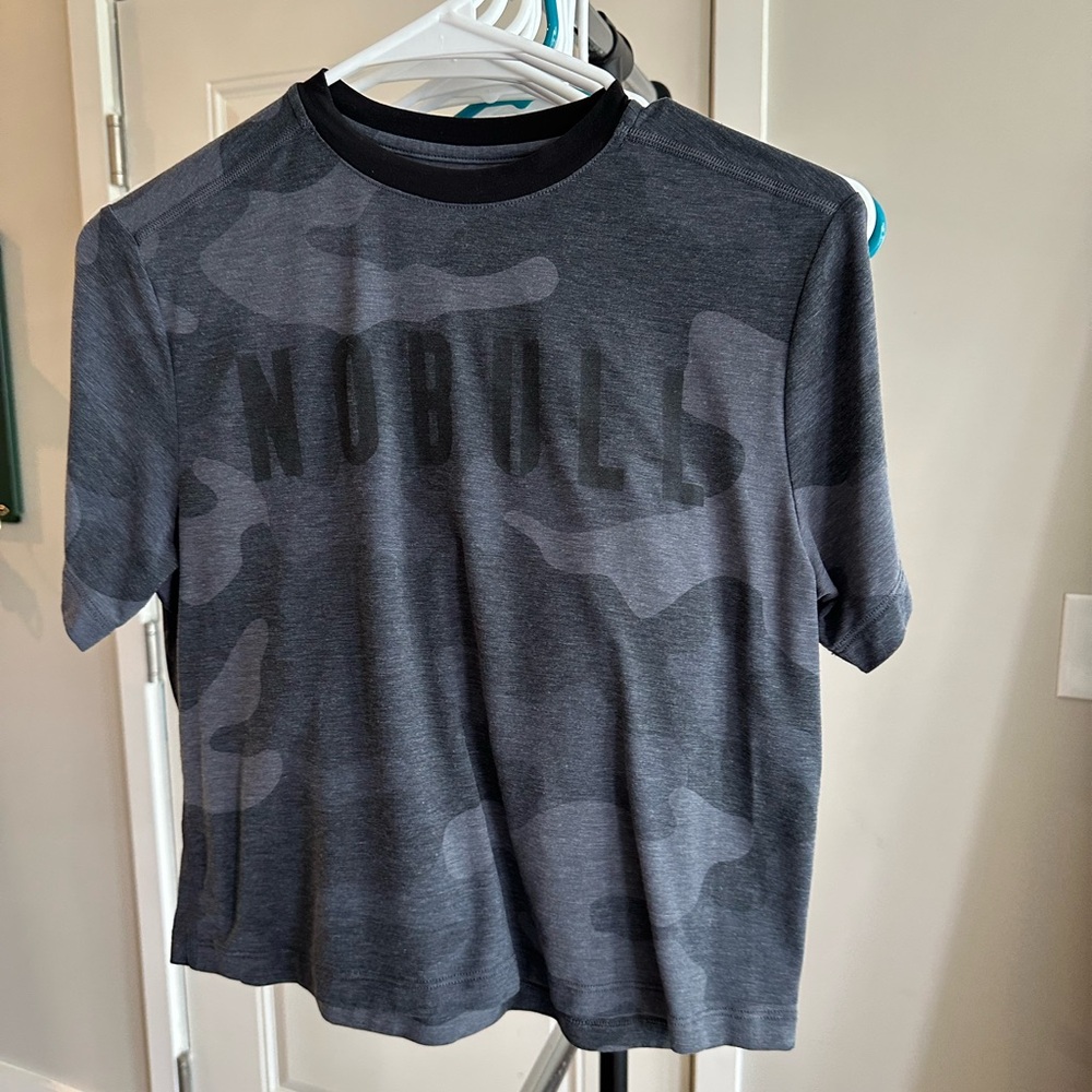 NOBULL Grey Camouflage Short Sleeve Tee